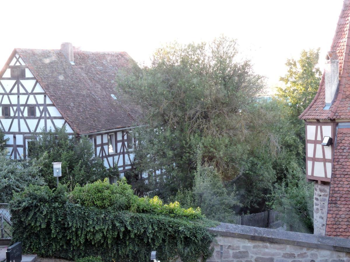 Turmstueble Im Torhaus Von 1545 Apartment Burgbernheim Exterior photo